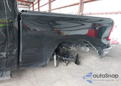 2021 Ram 1500 Big Horn 4X4 6'4 Box из США, поврежденный, VIN 1C6SRFMT8MN634176